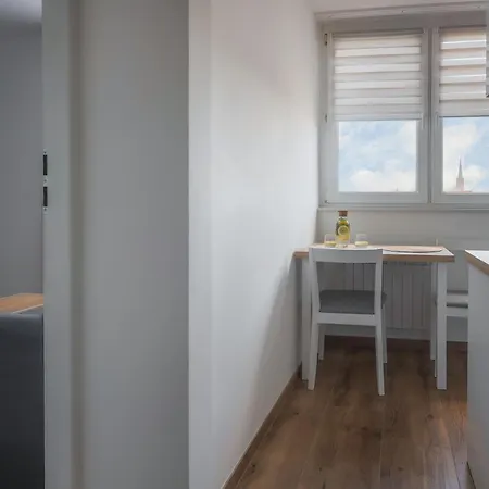 Above Rooftops - Z Osobna Kuchnia Fair Appartement
